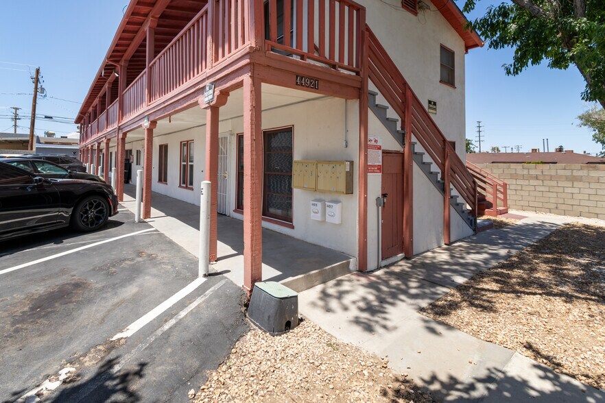 More Photos Of 44921 Trevor Ave, Lancaster Apartments For Sale