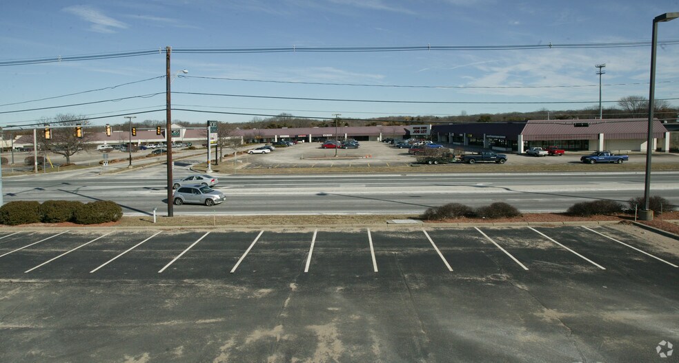 Primary Photo Of 150 Highland Ave, Seekonk Storefront For Lease