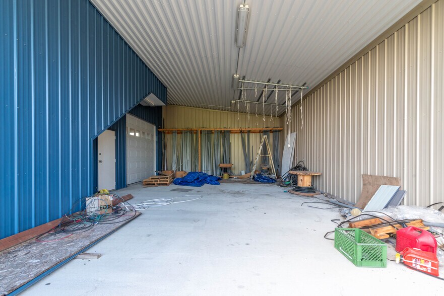 More Photos Of 400 JS Dr, Craig Flex For Sale