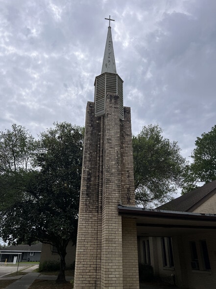 More Photos Of 201 Forrest St, Baytown Specialty For Sale