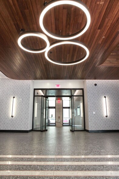 More Photos Of 21 N Greenwood Ave, Tulsa Office For Lease