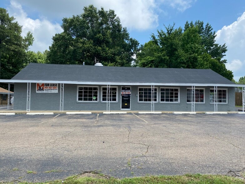 Primary Photo Of 144 Us 72, Collierville Restaurant For Sale