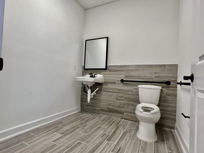 More Photos Of 26077 Nelson Way, Katy Unknown For Lease