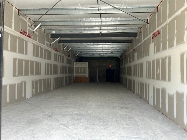 More Photos Of 9181 SW Highway 200, Ocala Unknown For Lease