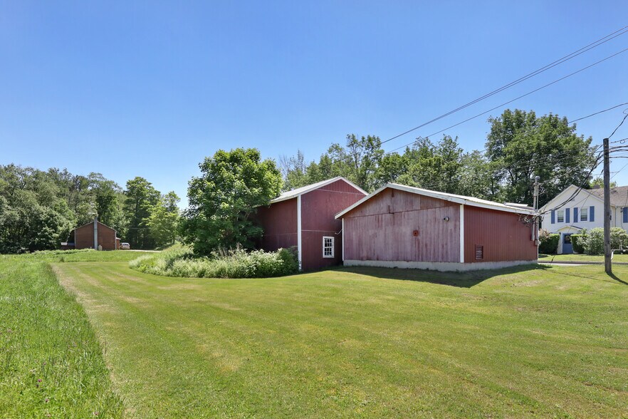 More Photos Of 1570 N Main St, Otis Restaurant For Sale