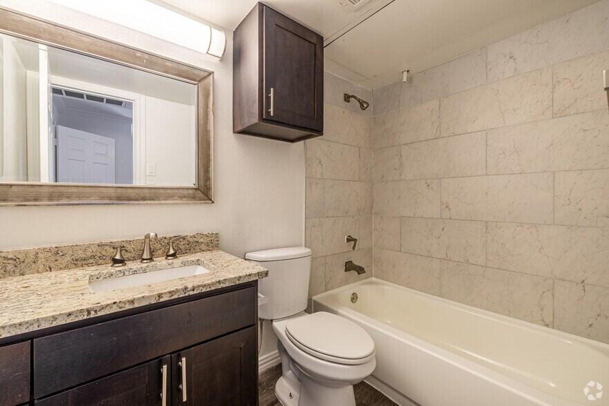 More Photos Of 4919 Belmont Ave, Dallas Apartments For Sale