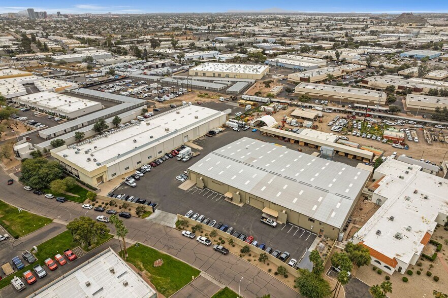 More Photos Of 2605 W 1st St, Tempe Warehouse For Sale