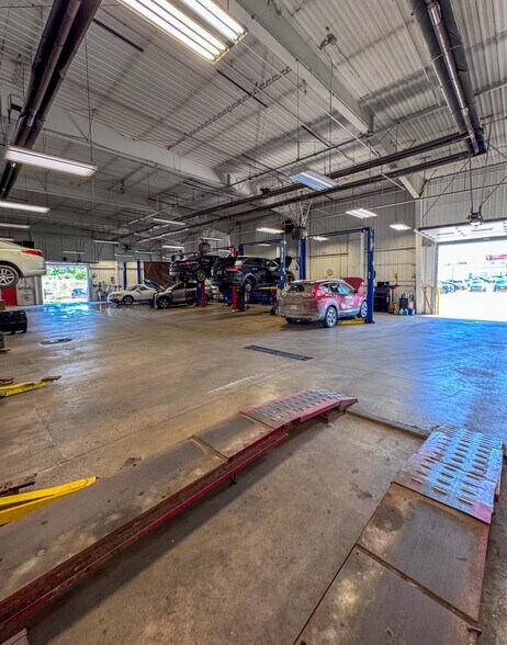More Photos Of 4444 Highway 52 N, Rochester Auto Dealership For Sale