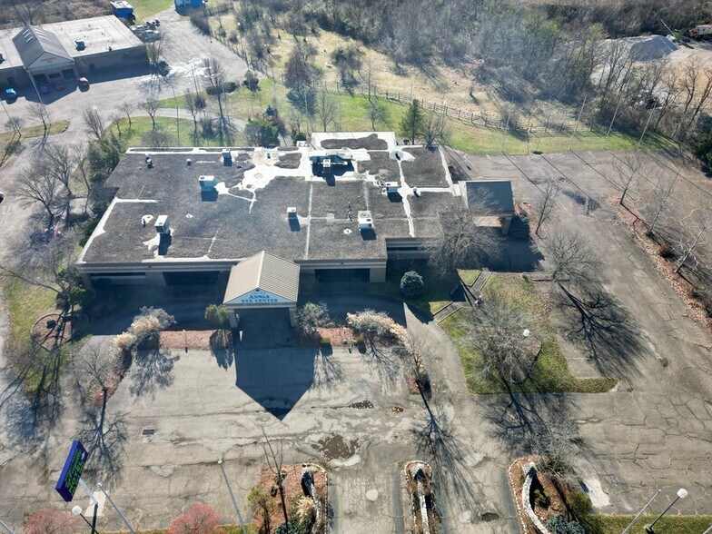 More Photos Of 1500 Lafayette Ave, Moundsville Medical For Sale