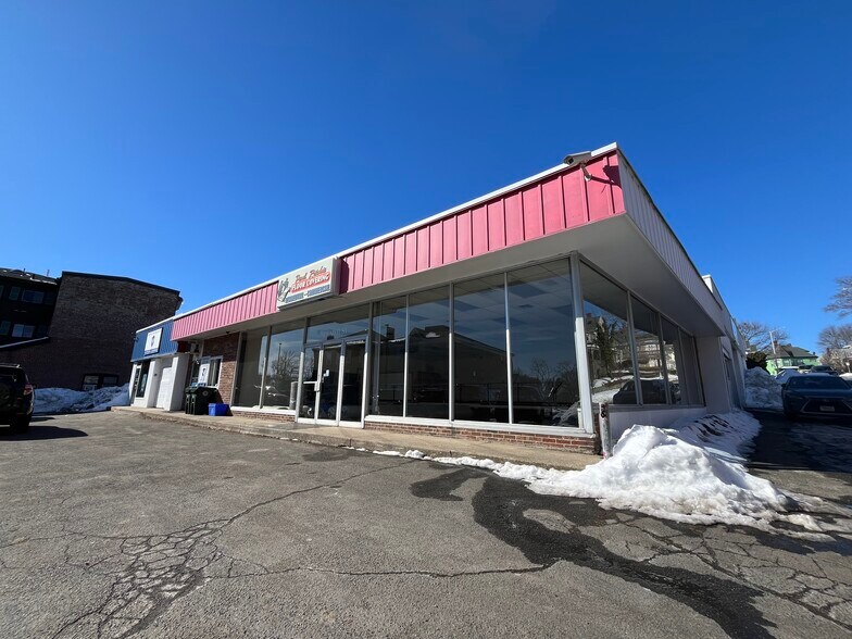 More Photos Of 94 Cabot St, Beverly Storefront Retail Office For Lease