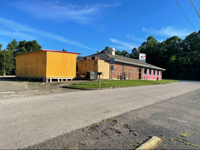 More Photos Of 702 S Dixie Hwy, Muldraugh Restaurant For Sale