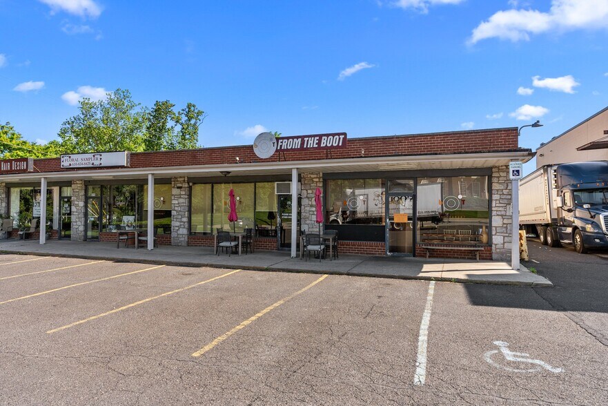 More Photos Of 513-519 Germantown Pike, Lafayette Hill Storefront For Sale