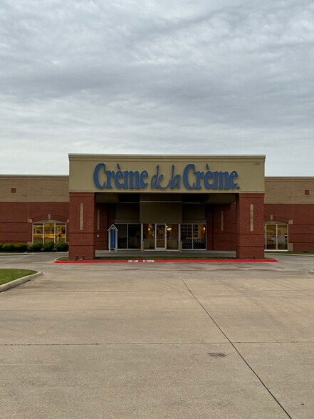 Primary Photo Of 6805 Colleyville Blvd, Colleyville Daycare Center For Sale