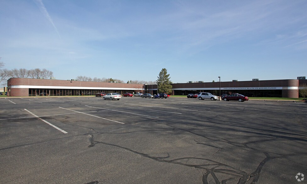 Primary Photo Of 2520 Pilot Knob Rd, Mendota Heights Flex For Lease