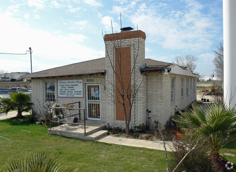 Primary Photo Of 9743 Harry Hines Blvd, Dallas Office For Sale