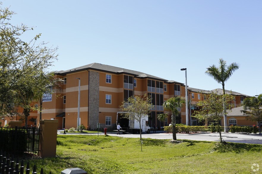 Primary Photo Of High-CAP Retirement Home, Venice Congregate Senior Housing For Sale