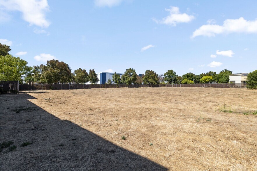 More Photos Of Digital Dr, Morgan Hill Land For Sale