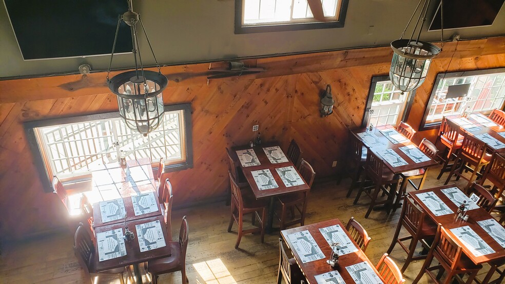 More Photos Of 8148 Main St, Garrettsville General Retail For Sale