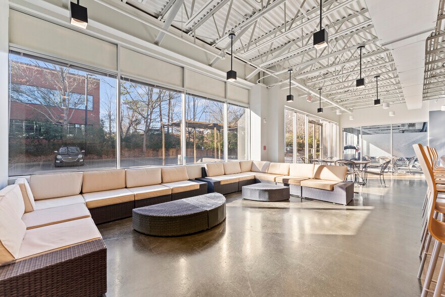 More Photos Of 5520 Capital Center Dr, Raleigh Office For Sale