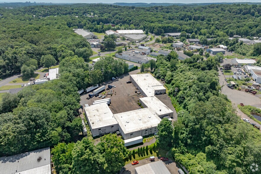 More Photos Of 925 Sherman Ave, Hamden Warehouse For Lease