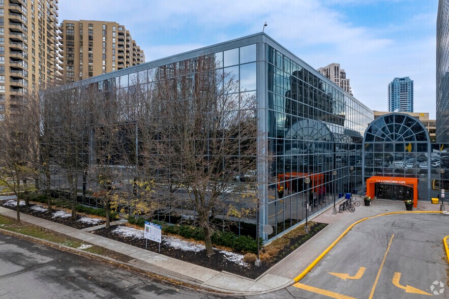 More Photos Of 3 Concorde Gate, Toronto Office For Lease