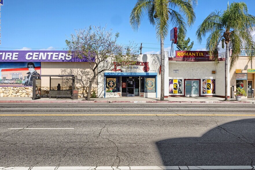 More Photos Of 21627 Sherman Way, Canoga Park Storefront For Sale