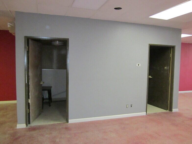 More Photos Of 73965 Highway 111, Palm Desert Storefront Retail Office For Sale