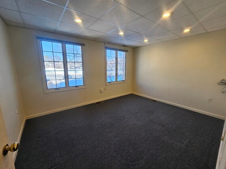 More Photos Of 11700-11706 Bowman Green Dr, Reston Office For Sale