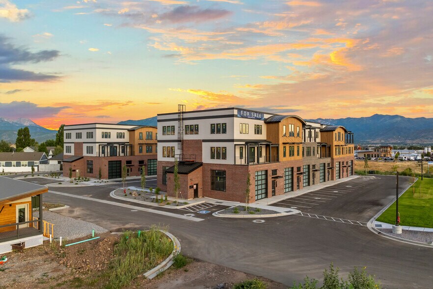 More Photos Of 1922 S Highway 40, Heber City Showroom For Sale