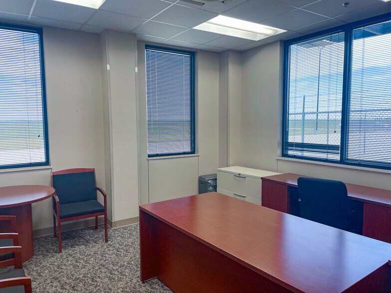 More Photos Of 2625 Co 180 rd, Garden City Manufacturing For Sale