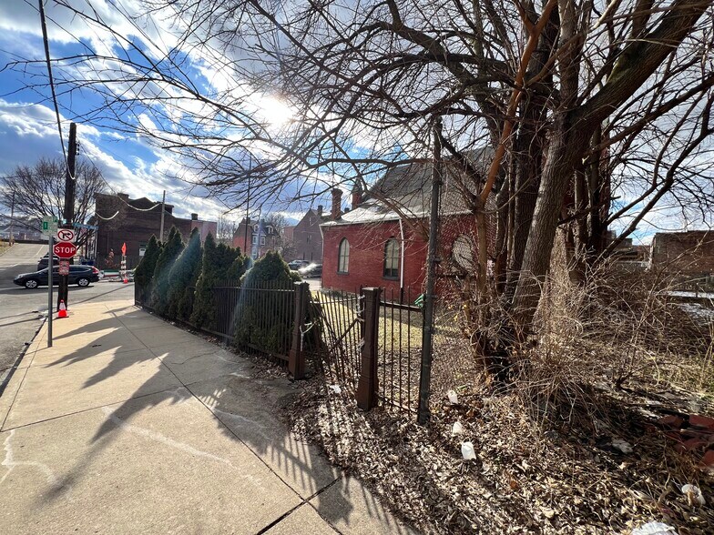 More Photos Of 2035-2037 Forbes Ave, Pittsburgh Religious Facility For Sale