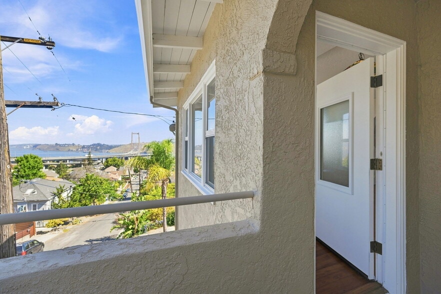 More Photos Of 1135 5th Ave, Crockett Apartments For Sale
