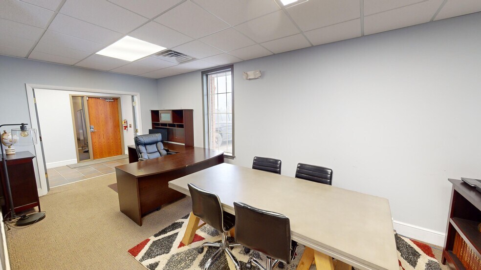 More Photos Of 4300-4356 E Grand River Ave, Howell Office For Sale