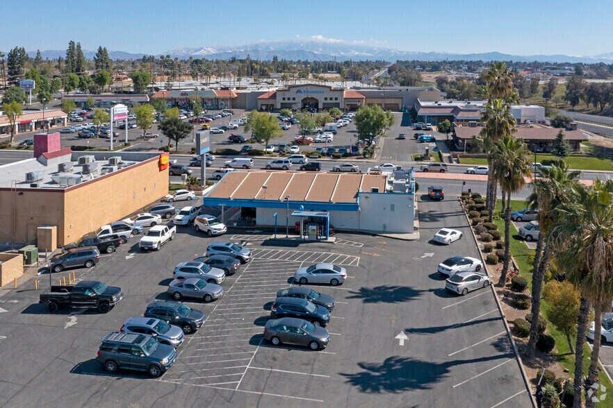 More Photos Of 2680 Mount Vernon Ave, Bakersfield Freestanding For Lease