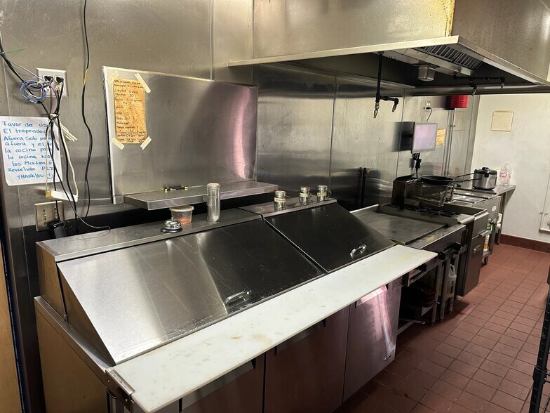 More Photos Of 4352-4360 N Sierra Way, San Bernardino Bar For Sale