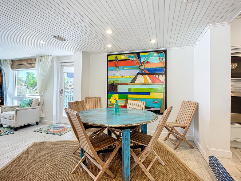 More Photos Of 2903 Hill St, New Smyrna Beach Hotel For Sale