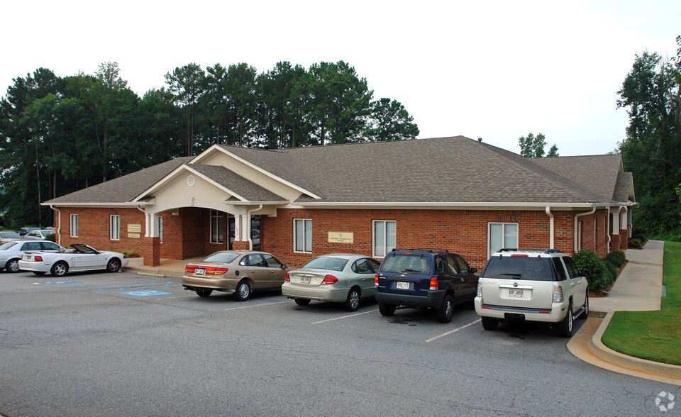 Primary Photo Of 1575 Highway 34 E, Newnan Medical For Lease