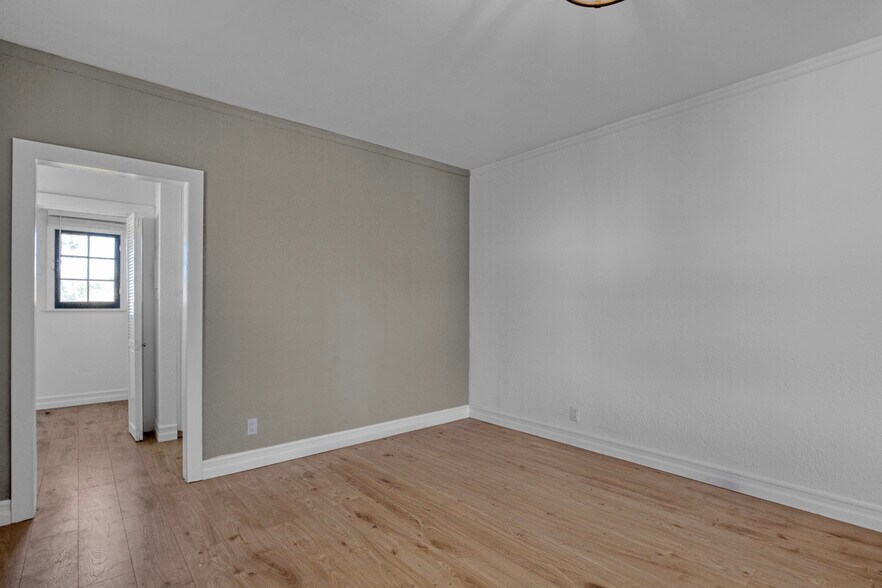 More Photos Of 5815 W Olympic Blvd, Los Angeles Apartments For Sale