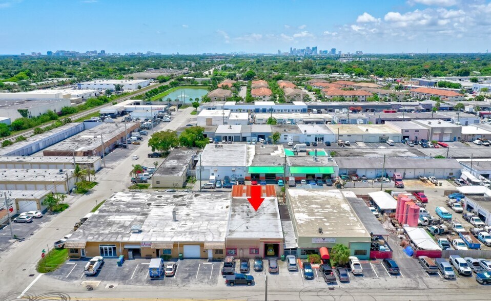 More Photos Of 1040 NE 44th St, Oakland Park Auto Repair For Sale