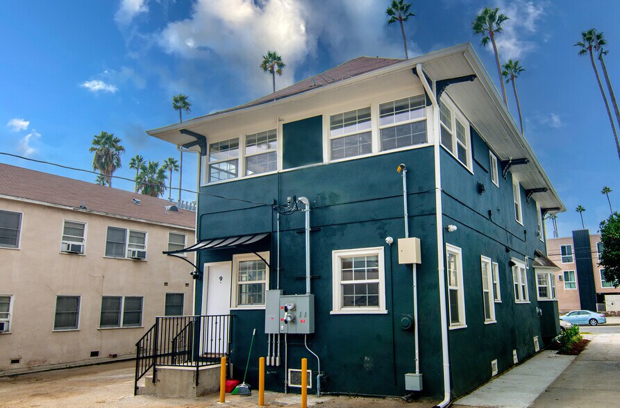 More Photos Of 1732 N Wilton Pl, Los Angeles Apartments For Sale