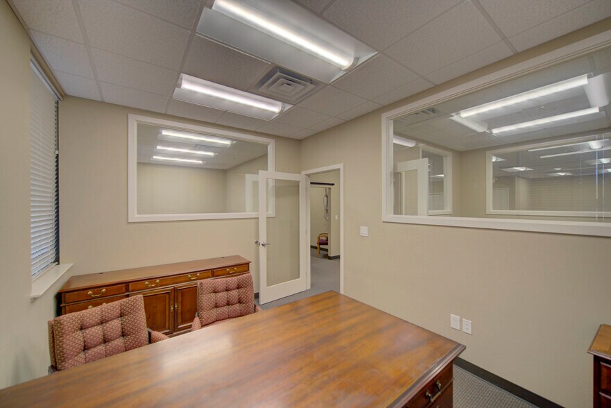 More Photos Of 437 Century Park Dr, Yuba City Office Residential For Lease