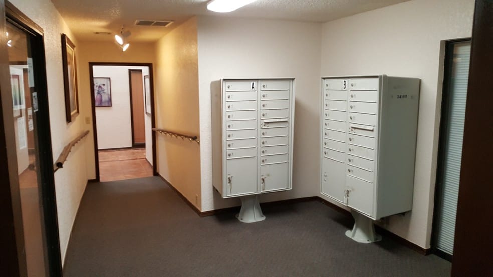 More Photos Of 2 E 11th St, Edmond Office For Sale