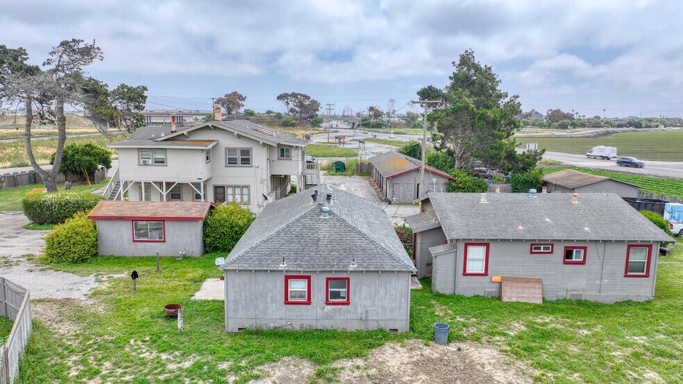 More Photos Of 1200 W Market Cir, Salinas Apartments For Sale
