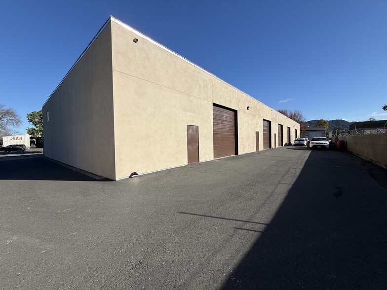 More Photos Of 350 E Todd Rd, Santa Rosa Warehouse For Lease
