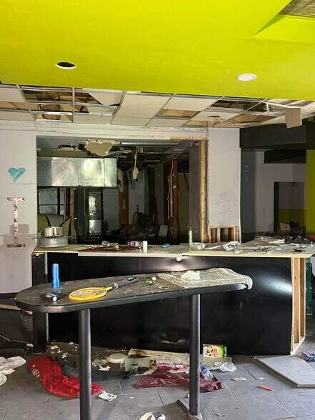 More Photos Of 4416 SE 44th St, Oklahoma City Fast Food For Sale