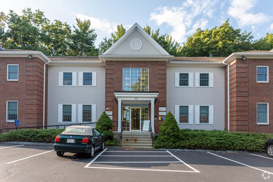 More Photos Of 68 Tadmuck Rd, Westford Coworking Space