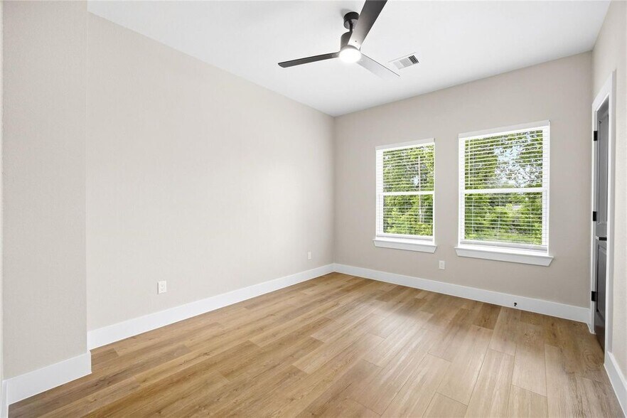 More Photos Of 6103 Shotwell st, Houston Multifamily For Sale