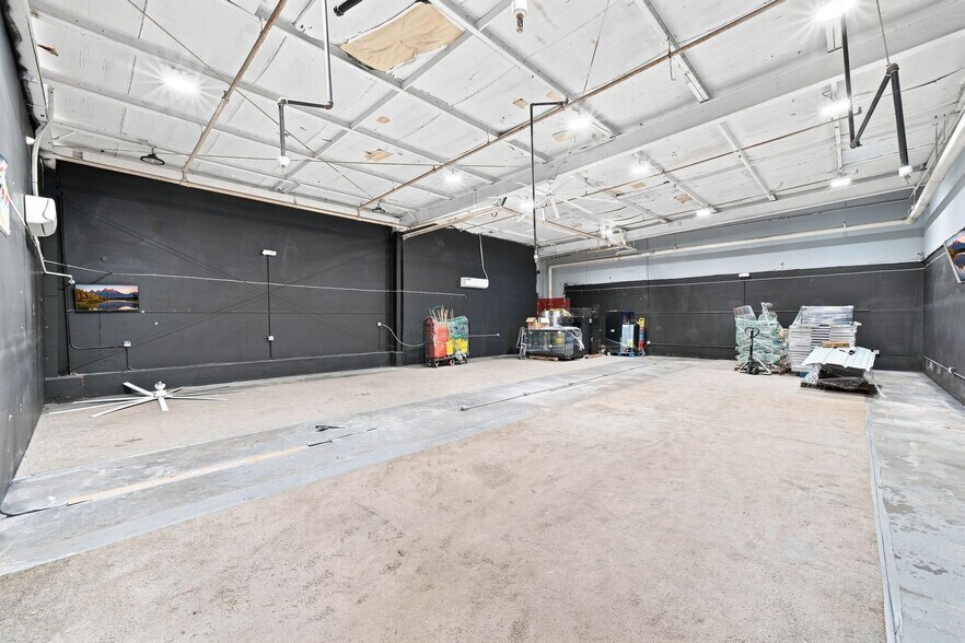 More Photos Of 5811 Lyons Ave, Houston Freestanding For Lease