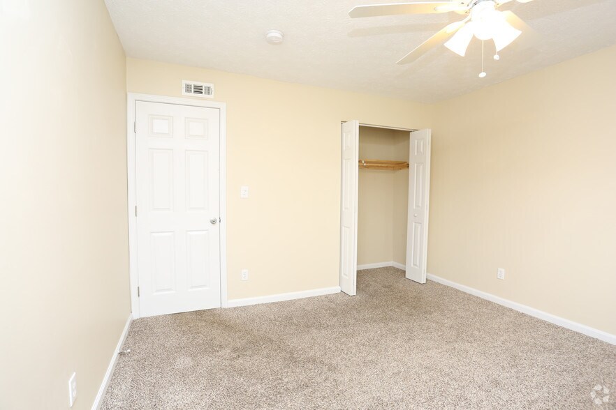 More Photos Of 810-811 Howard Ave, Jeffersonville Multifamily For Sale