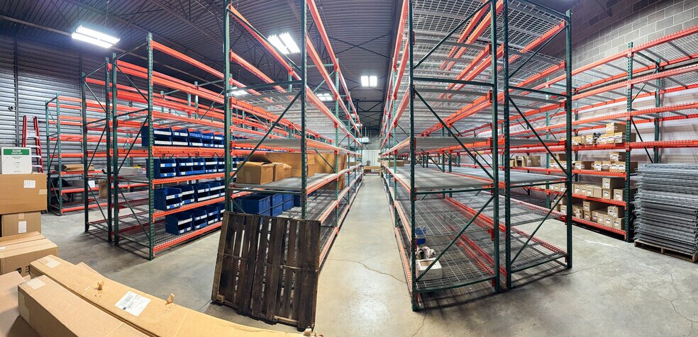 More Photos Of 612 Parkway View Dr, Pittsburgh Warehouse For Lease
